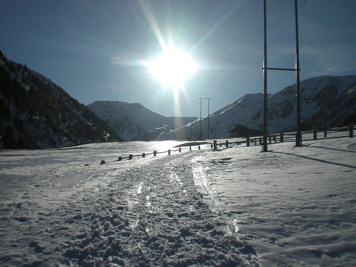 Garni Gimea Hotel Livigno Eksteriør billede
