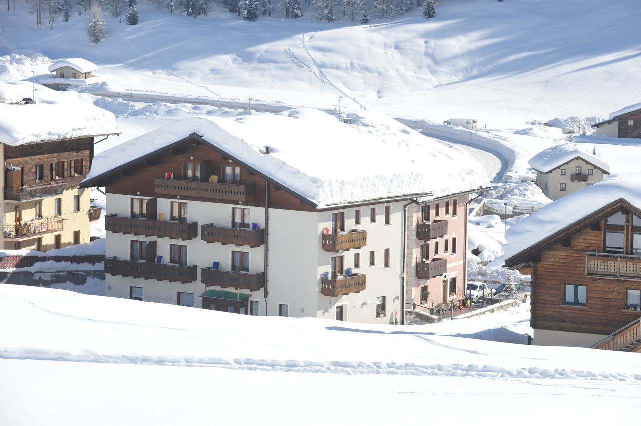 Garni Gimea Hotel Livigno Eksteriør billede